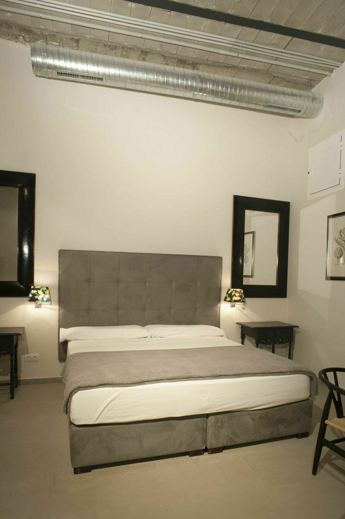Chvictoria Loft May 13 Куэнка Экстерьер фото